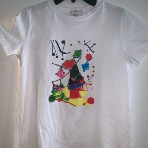 Artsy T-shirt